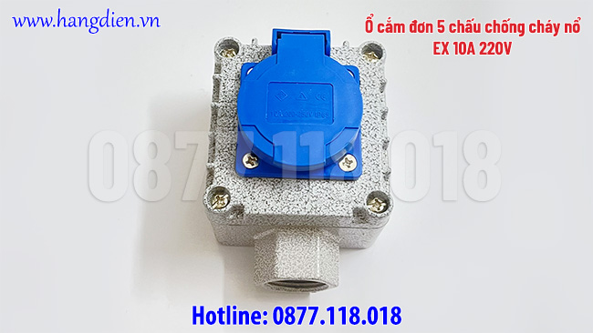 O-cam-don-5-chau-chong-no-EX-10A-220V-IP65