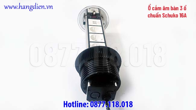 O-cam-am-ban-3-o-chuan-Schuko-16A-tich-hop-sac-cong-USB